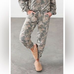 Real tree camo Jogger Pants - Olive & Taupe